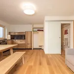 Ferienhaus Pension Gulla 펜션 *