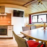 Ferienhaus Pension Gulla Дом отдыха Нойштифт-им-Штубайталь