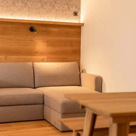 Ferienhaus Pension Gulla * Нойштифт-им-Штубайталь