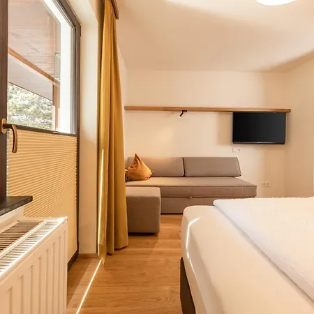 Ferienhaus Pension Gulla