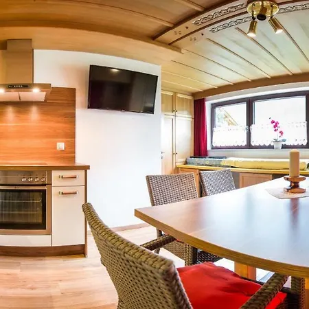 Ferienhaus Pension Gulla Holiday home Neustift im Stubaital