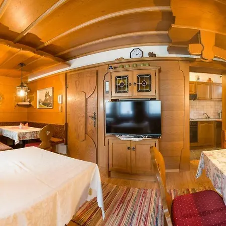 Ferienhaus Pension Gulla